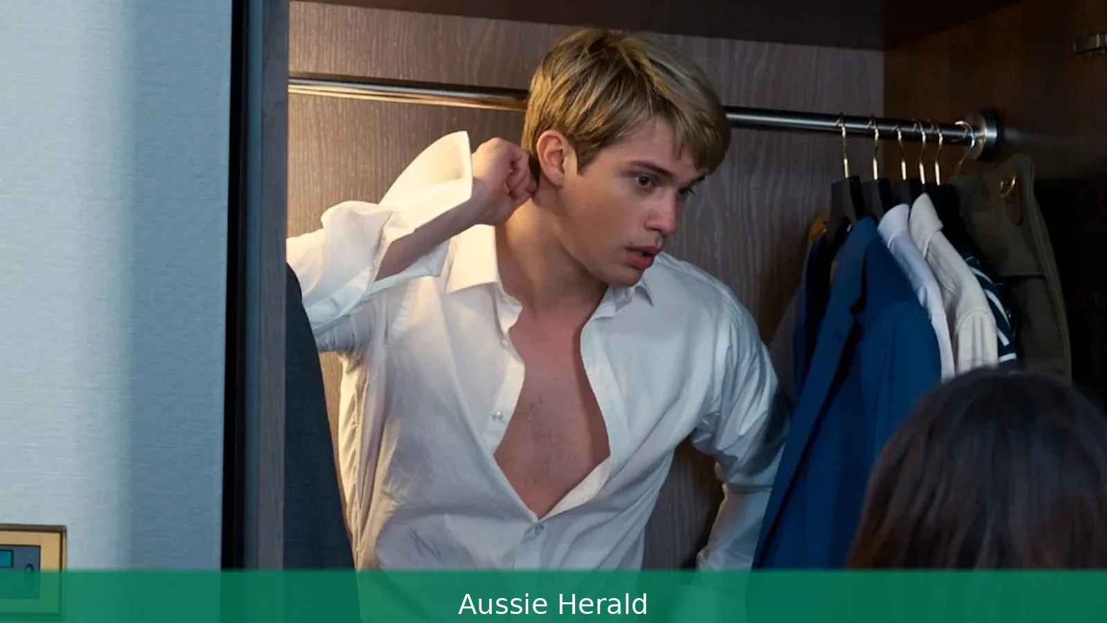 Galitzine keeps He-Man bulk for rom-com sequel