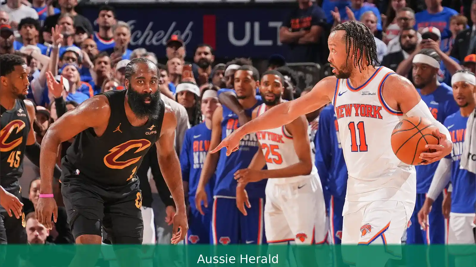 Knicks erase 22-point deficit, win Game 1 in OT